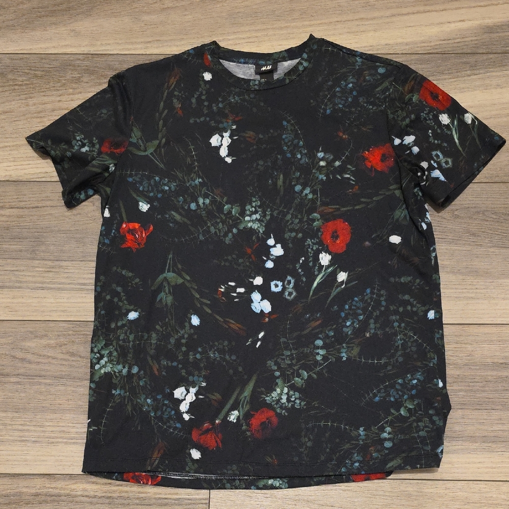H&M Black Floral T-Shirt